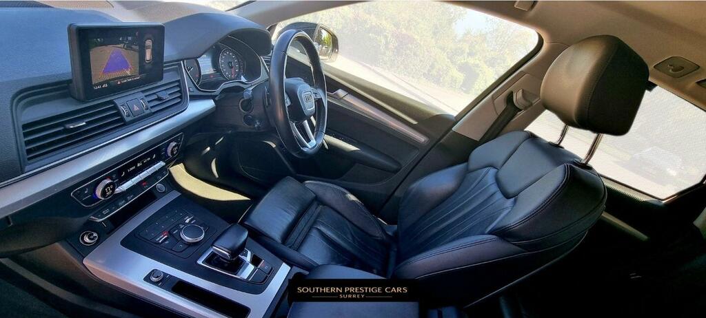 Audi Q5 Sport Black #5