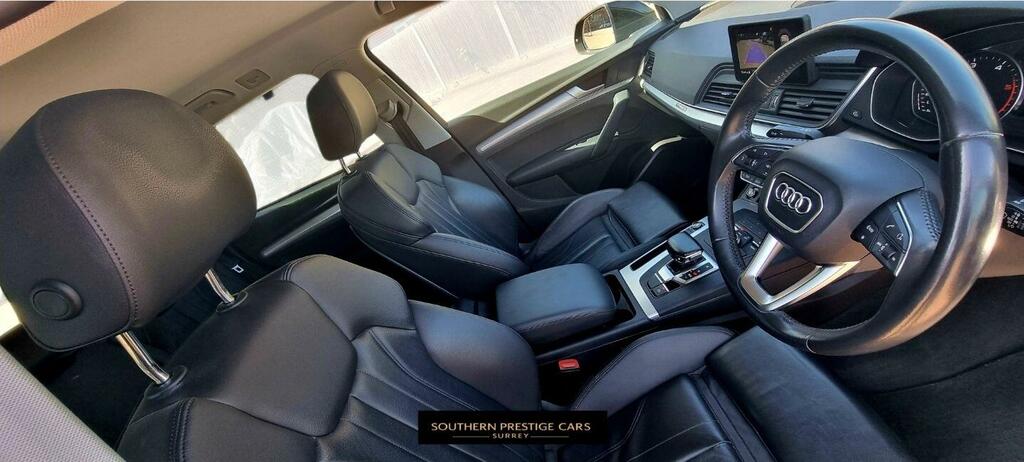 Audi Q5 Sport Black #6