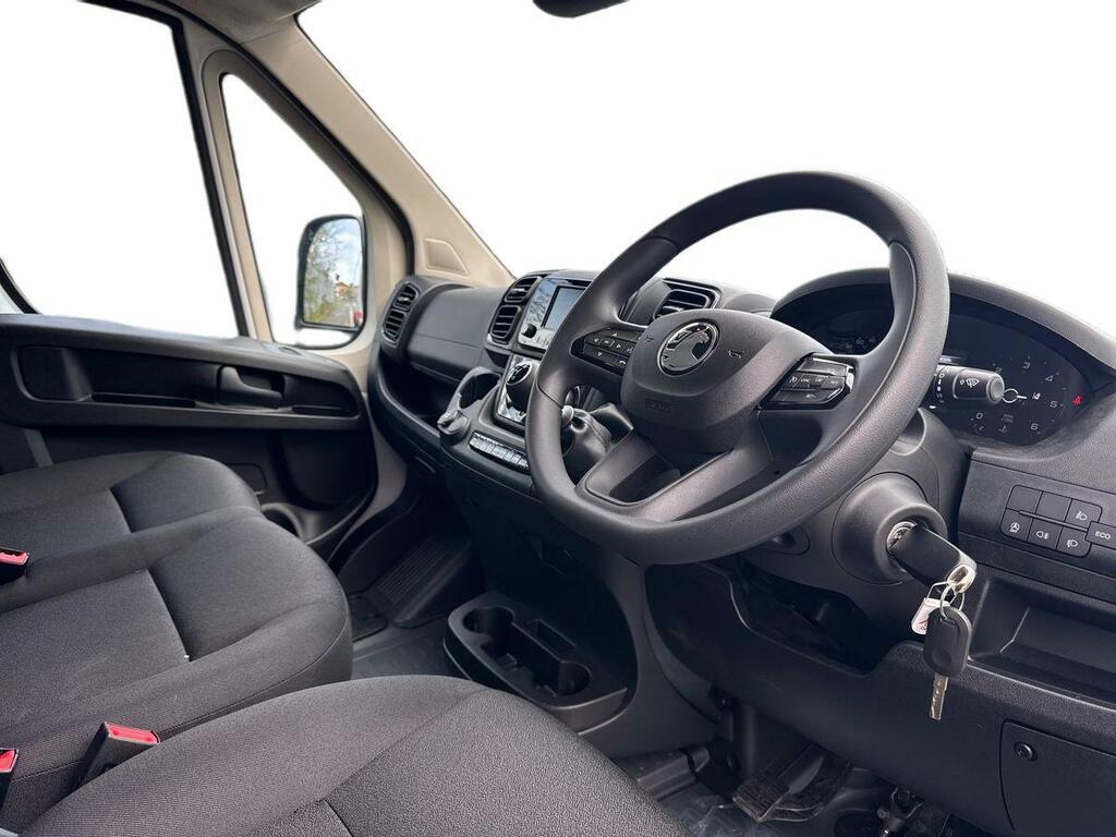 Vauxhall Movano 3.5T L3 Fwd 2.2 Turbo D 140 H2 Van Prime White #3