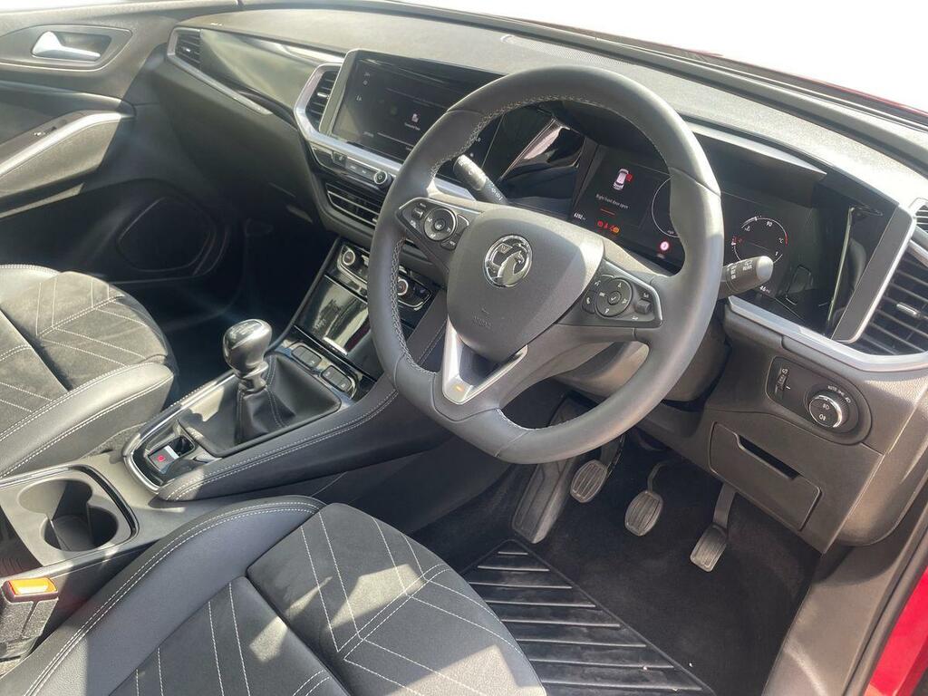 Vauxhall Grandland 1.2 Hybrid 145 Design E-dct6 Hatchback Grey #3