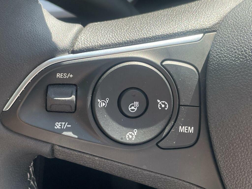 Vauxhall Grandland 1.2 Hybrid 145 Design E-dct6 Hatchback Grey #21