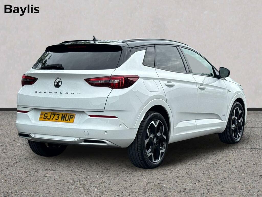 Vauxhall Grandland 1.6 Plug-in Hybrid Ultimate White #2