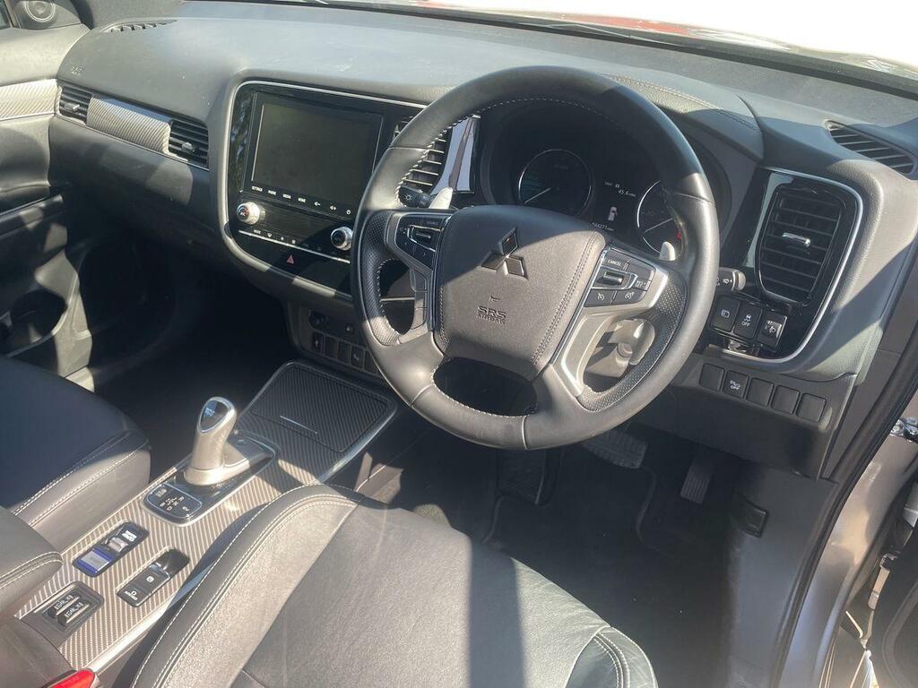 Mitsubishi Outlander 2.4 Phev Dynamic CY70AAU Grey #3