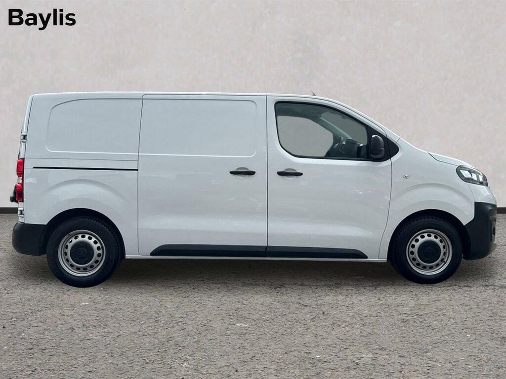 Vauxhall Vivaro L1 2700 1.5D 120Ps Prime H1 White #4
