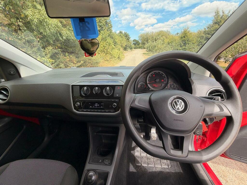 Volkswagen Up Volkswagen Up 1.0 75 High Up Asg Cruise Park Silver #23