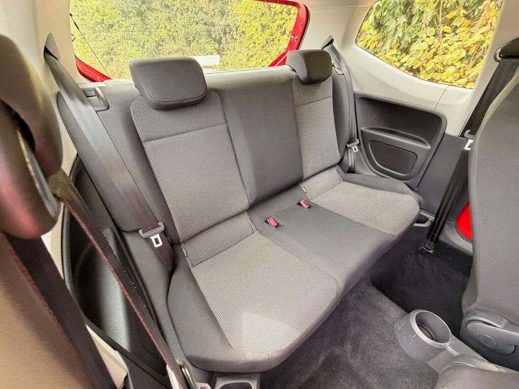 Volkswagen Up Volkswagen Up 1.0 75 High Up Asg Cruise Park Silver #21
