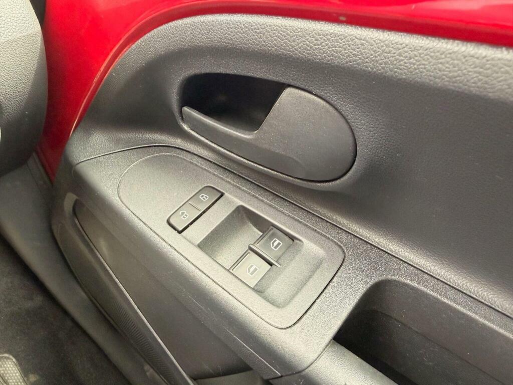 Volkswagen Up Volkswagen Up 1.0 75 High Up Asg Cruise Park Silver #28