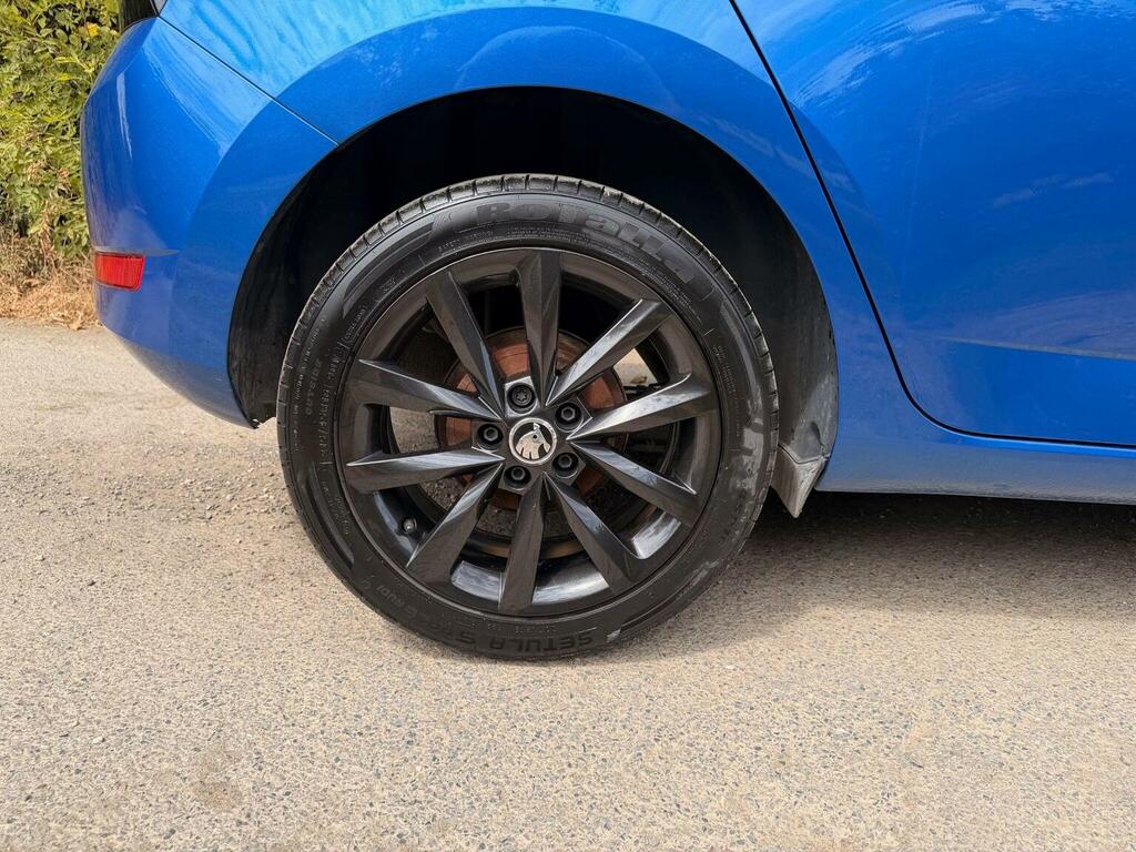 Skoda Fabia Skoda Fabia Estate 1.0 Tsi 110 Monte Carlo Blue #38