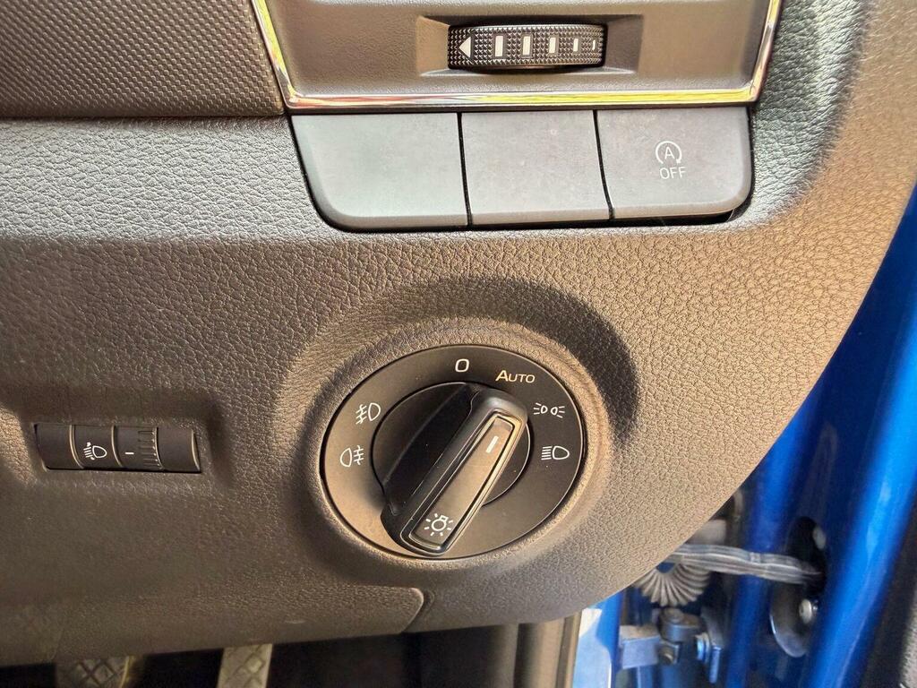 Skoda Fabia Skoda Fabia Estate 1.0 Tsi 110 Monte Carlo Blue #35