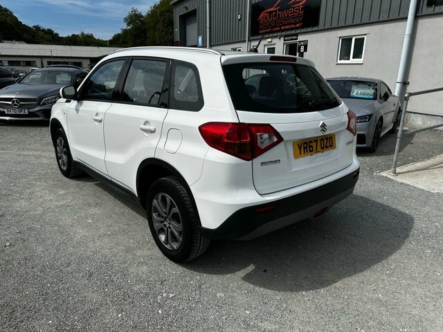 Suzuki Vitara Sz4 Suv White #5