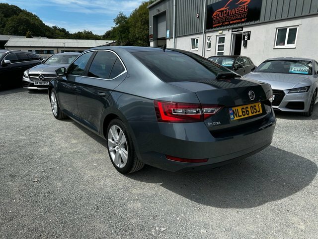 Skoda Superb Tdi Se L Executive Grey #5