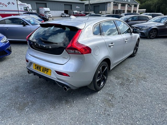 Volvo V40 D2 R-design Lux Hatchback SW16APF Silver #4