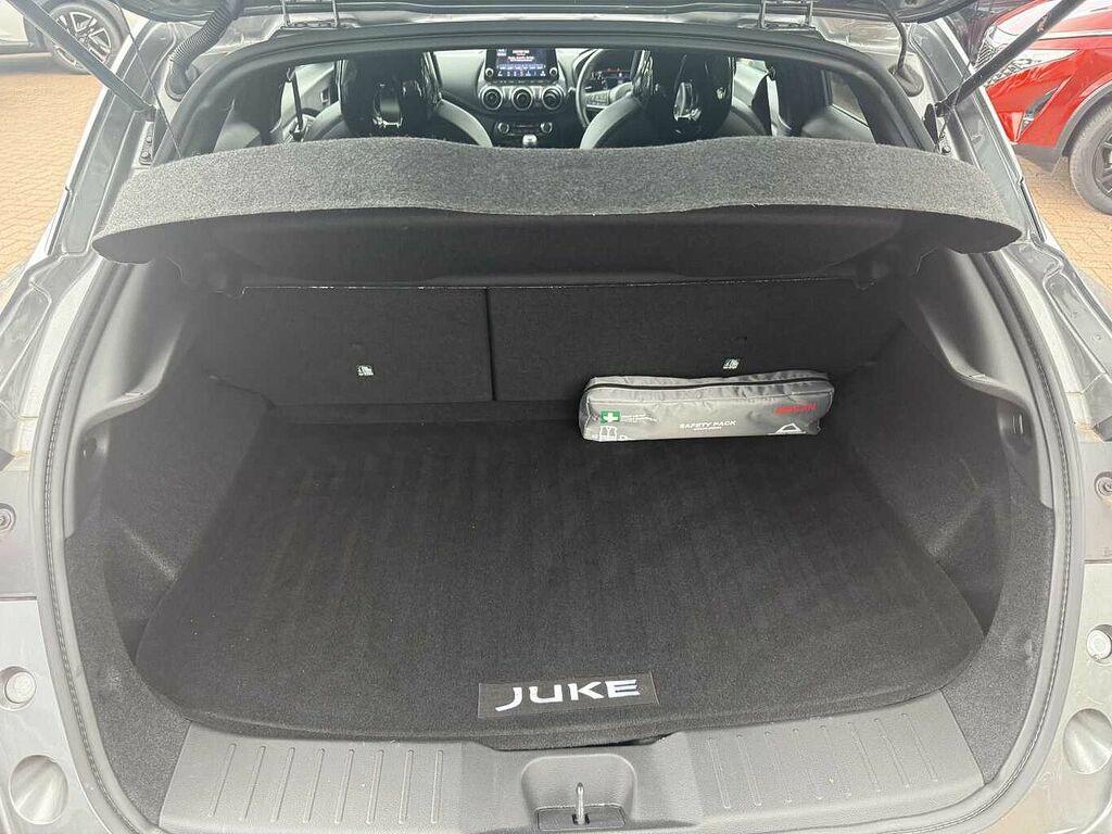 Nissan Juke 1.0 Dig-t 114 Tekna Grey #6