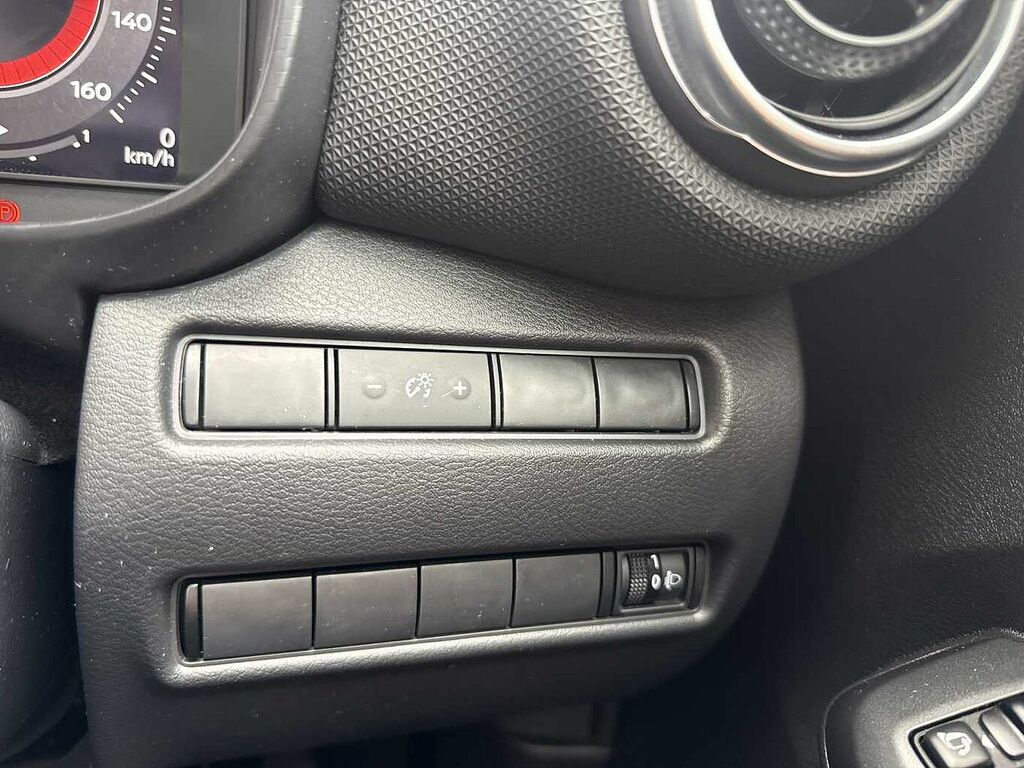 Nissan Juke 1.6 Hybrid N-connecta Hatchback Blue #23