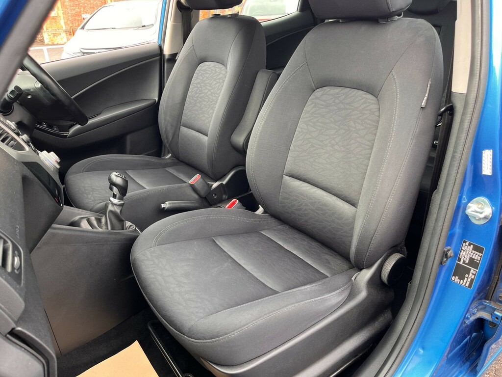 Hyundai Ix20 1.4 Blue Drive Se Nav Hatchback White #34