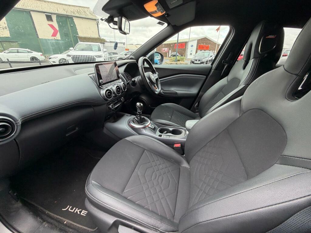 Nissan Juke 1.0 Dig-t N-connecta 5-Door Hatchback Silver #21