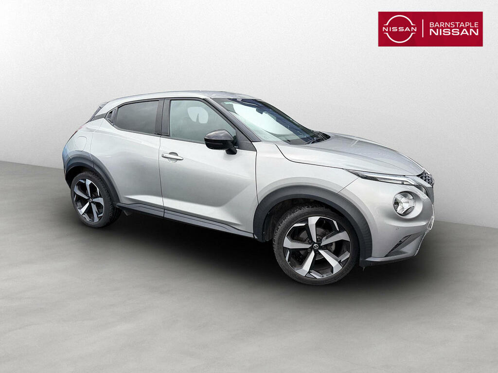 Nissan Juke 1.0 Dig-t N-connecta 5-Door Hatchback Silver #2