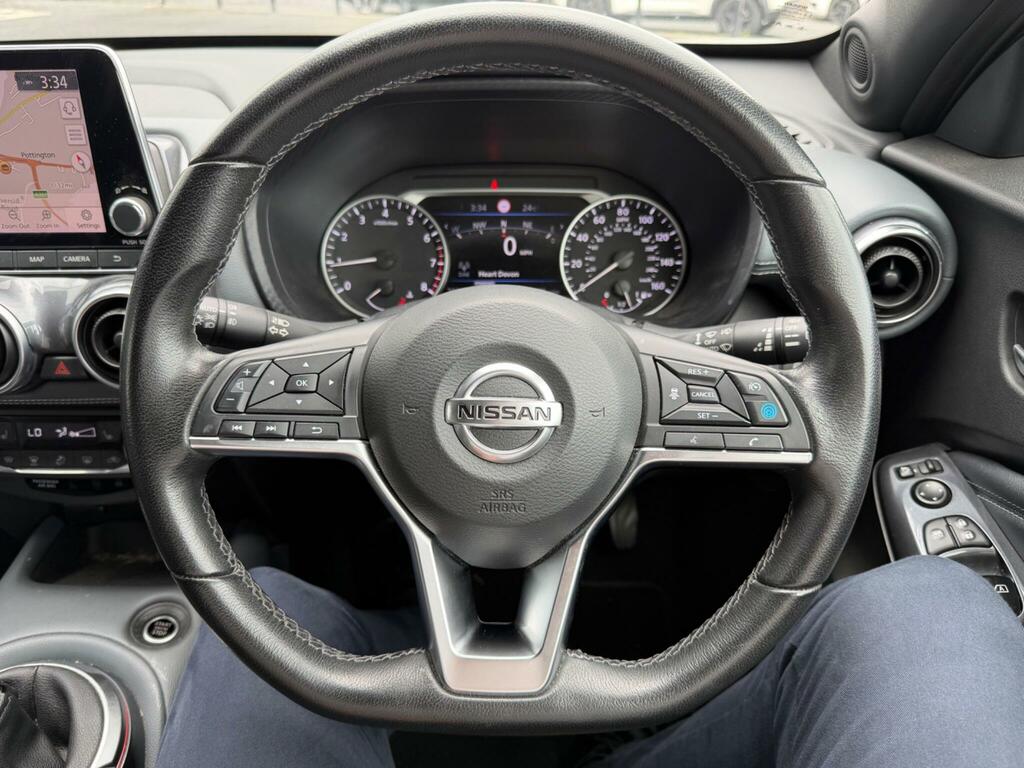 Nissan Juke 1.0 Dig-t N-connecta 5-Door Hatchback Silver #20