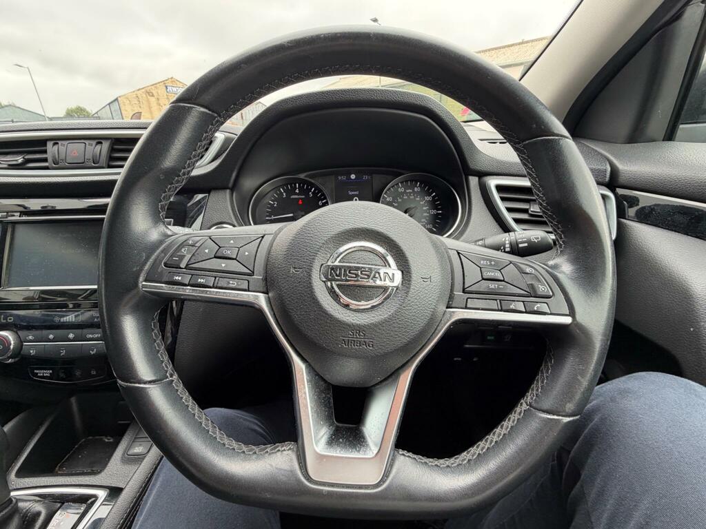 Nissan Qashqai Acenta Premium White #18
