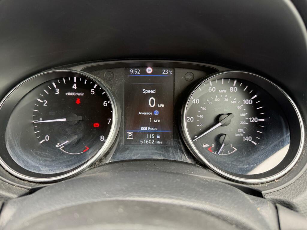 Nissan Qashqai Acenta Premium White #16