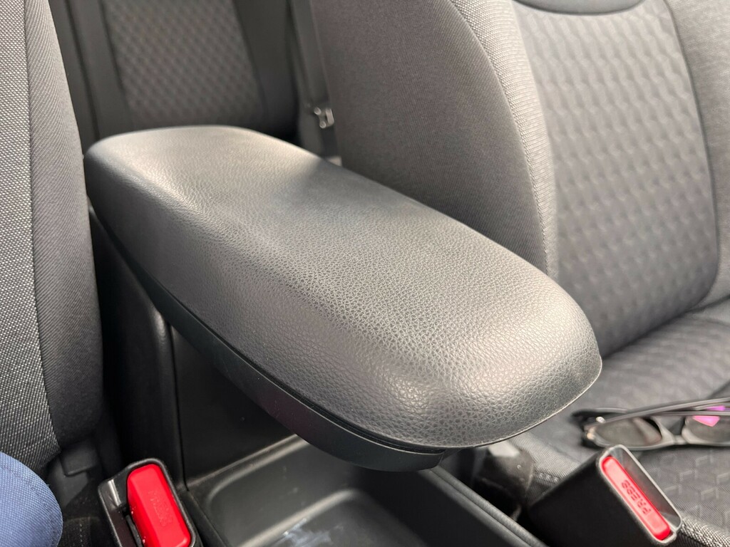 Toyota Yaris 1.5 Vvt-h Excel E Cvt White #31