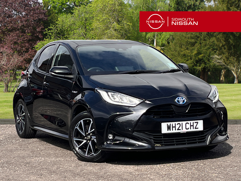 Toyota Yaris 1.5 Hybrid Design Cvt Black