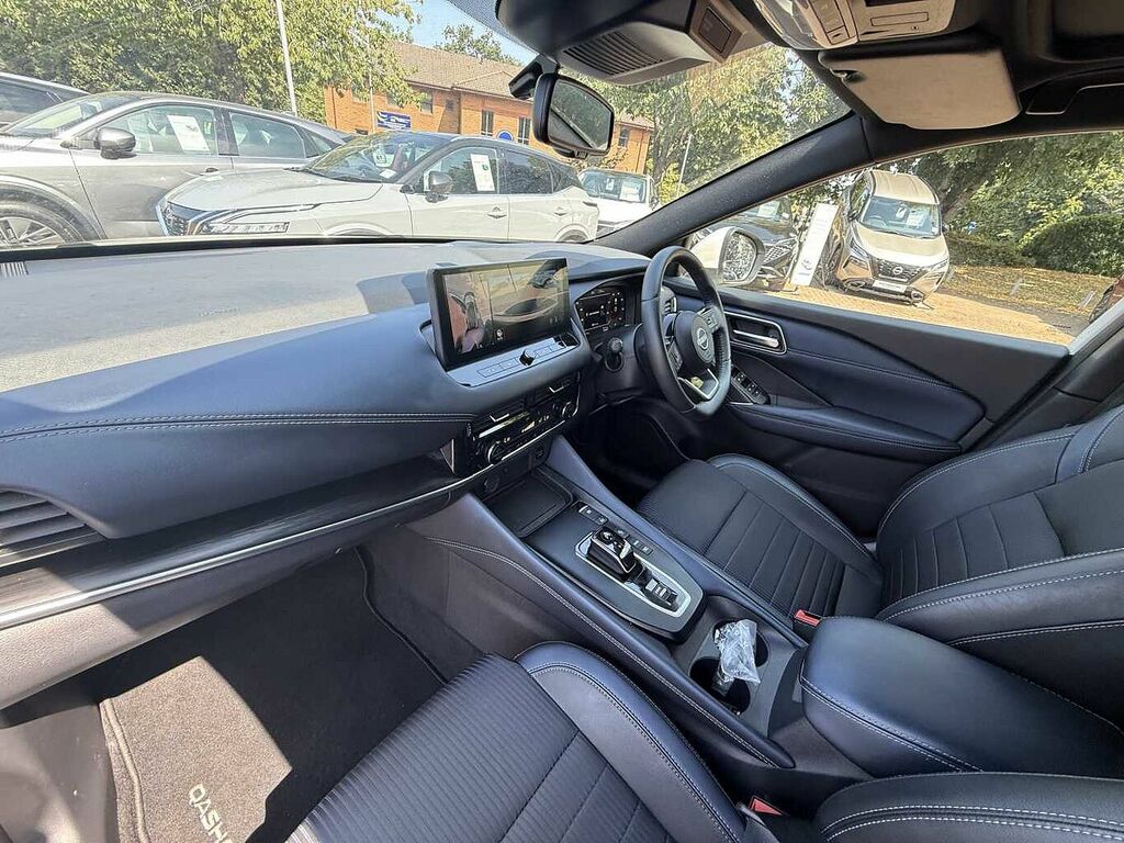 Nissan Qashqai Tekna Blue #15