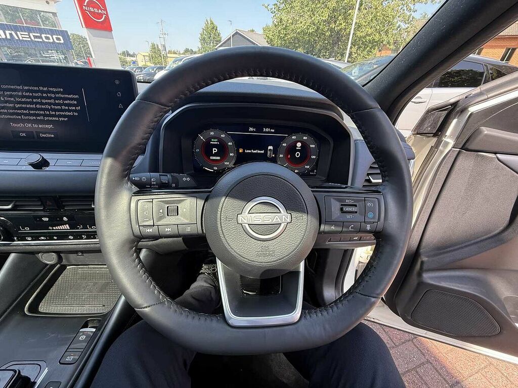 Nissan Qashqai Tekna Blue #32