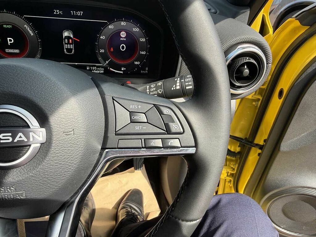 Nissan Juke 1.0 Dig-t 114 N-connecta Black #21