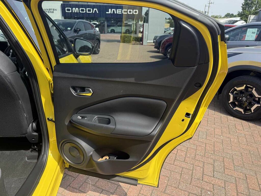 Nissan Juke 1.0 Dig-t 114 N-connecta Black #31