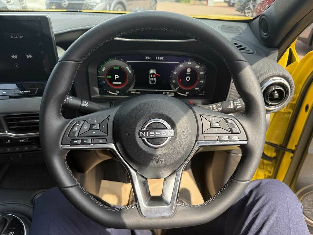 Nissan Juke 1.0 Dig-t 114 N-connecta Black #23