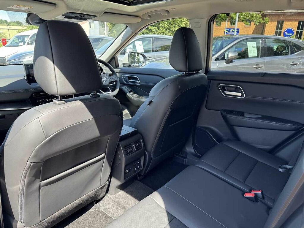 Nissan X-Trail Tekna Silver #15