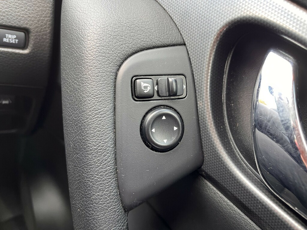 Nissan Qashqai Acenta Premium Silver #17