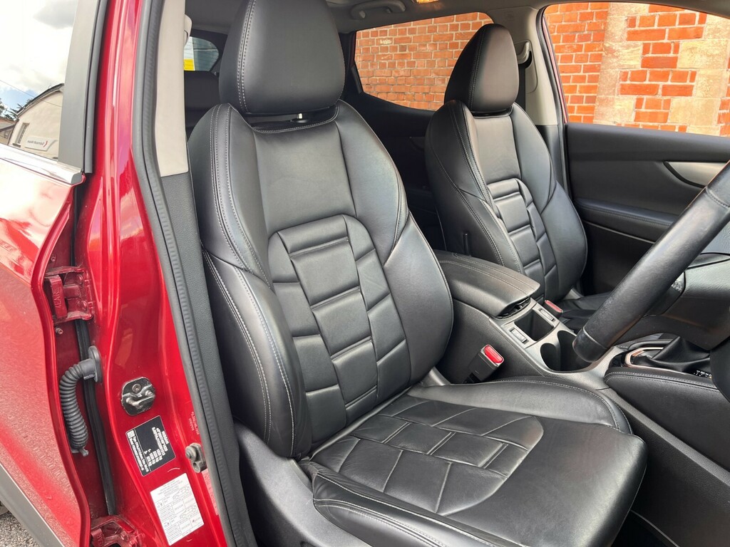 Nissan Qashqai Acenta Premium Silver #36