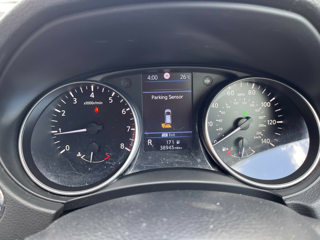 Nissan Qashqai Acenta Premium Silver #26