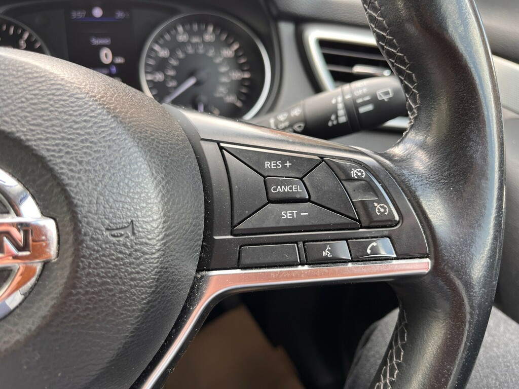 Nissan Qashqai Acenta Premium Silver #14