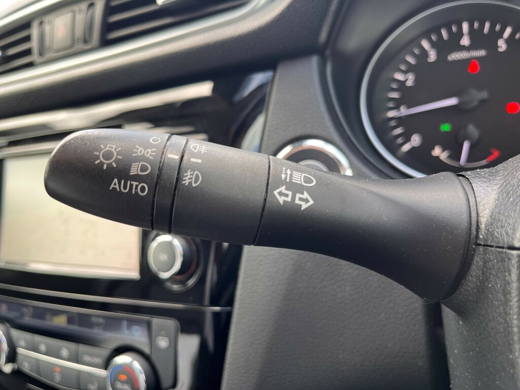Nissan Qashqai Acenta Premium Silver #12
