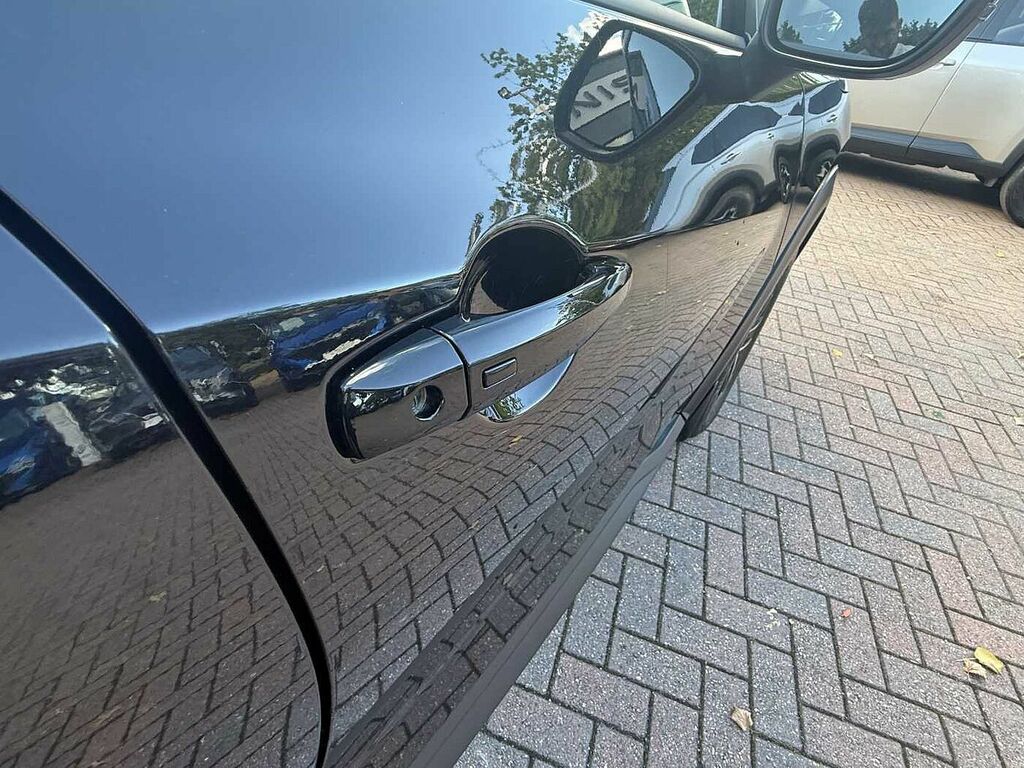 Nissan Juke 1.6 Hybrid N-connecta Black #22
