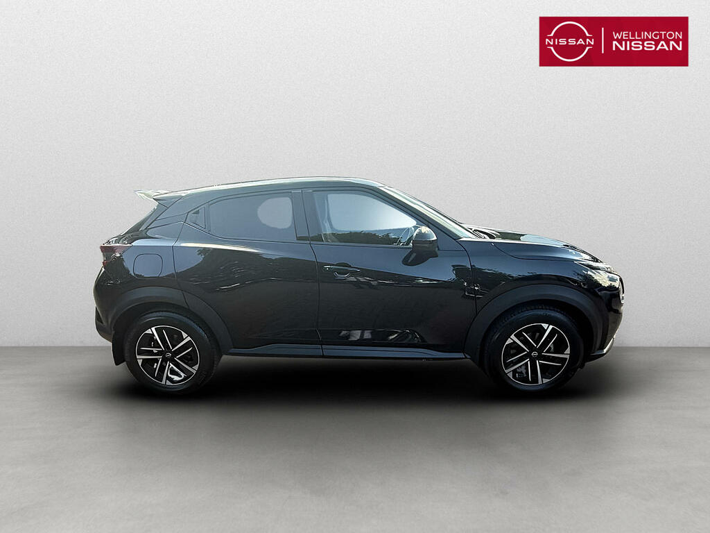 Nissan Juke 1.6 Hybrid N-connecta Black #4