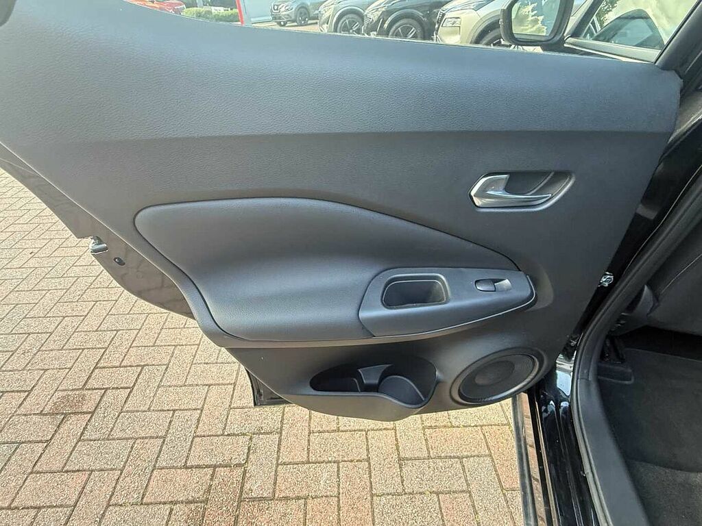 Nissan Juke 1.6 Hybrid N-connecta Black #17