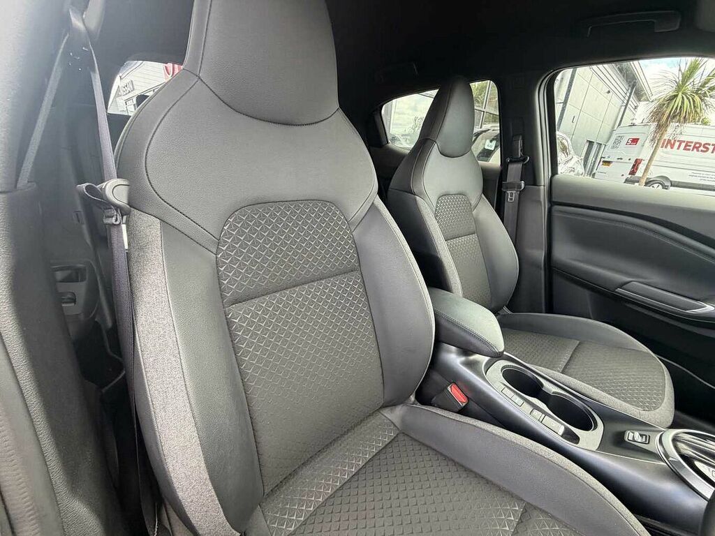 Nissan Juke 1.6 Hybrid N-connecta Grey #2