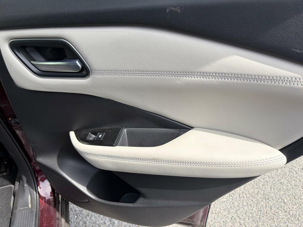 Nissan Qashqai 1.3 Dig-t Acenta Premium Silver #20