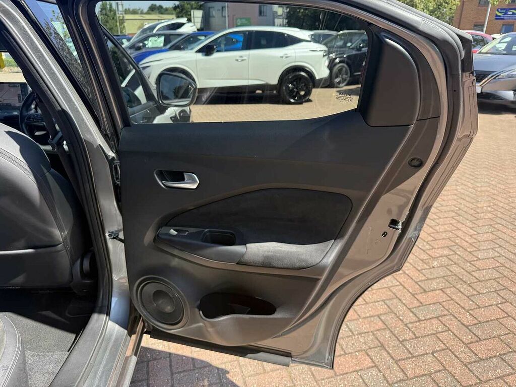 Nissan Juke 1.6 Hybrid N-sport Silver #31