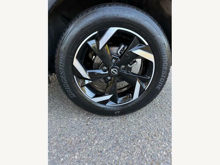Nissan Juke 1.6 Hybrid Tekna Grey #25