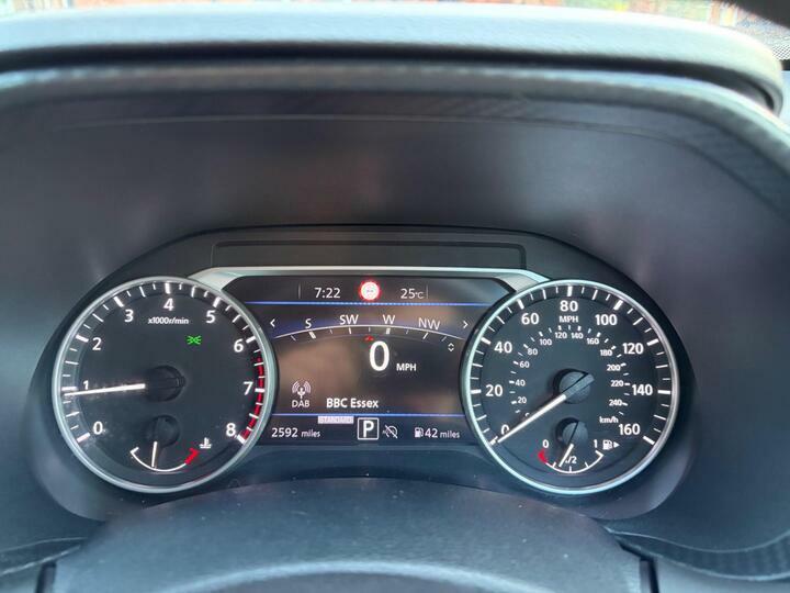Nissan Juke 1.6 Hybrid Tekna Grey #46