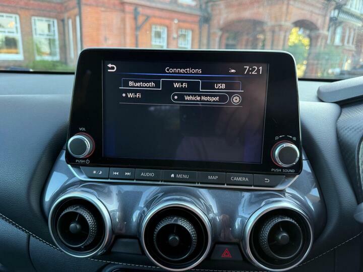Nissan Juke 1.6 Hybrid Tekna Grey #42
