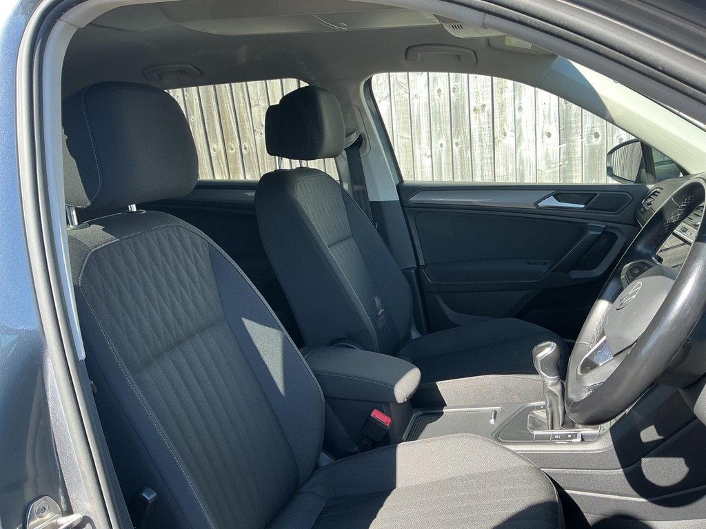 Volkswagen Tiguan Allspace 1.5 Tsi Life Euro 6 Ss RO23DWX  #6