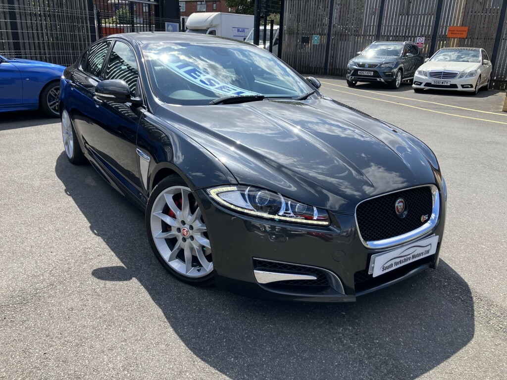 Jaguar XF Saloon 3.0 D S V6 Premium Luxury 2014 OE64CJJ Grey #2