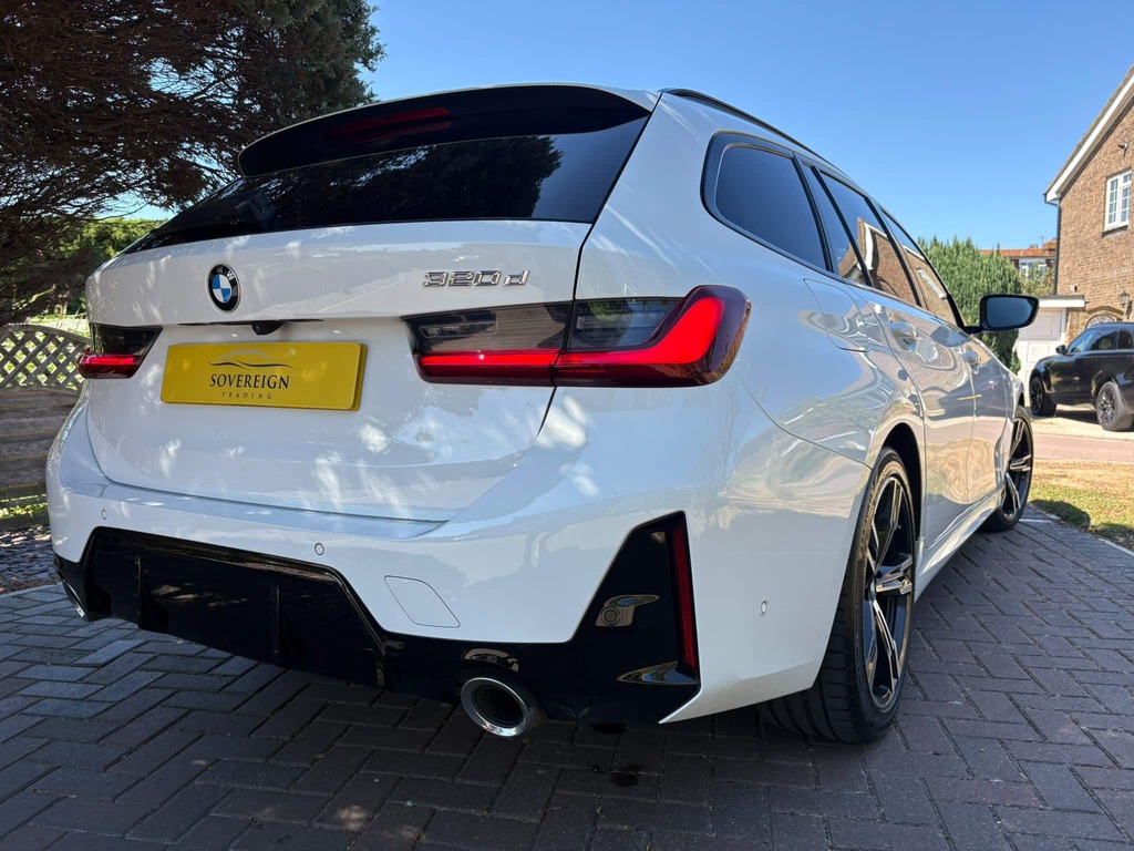 BMW 3 Series 2.0 320D Mht M White #3