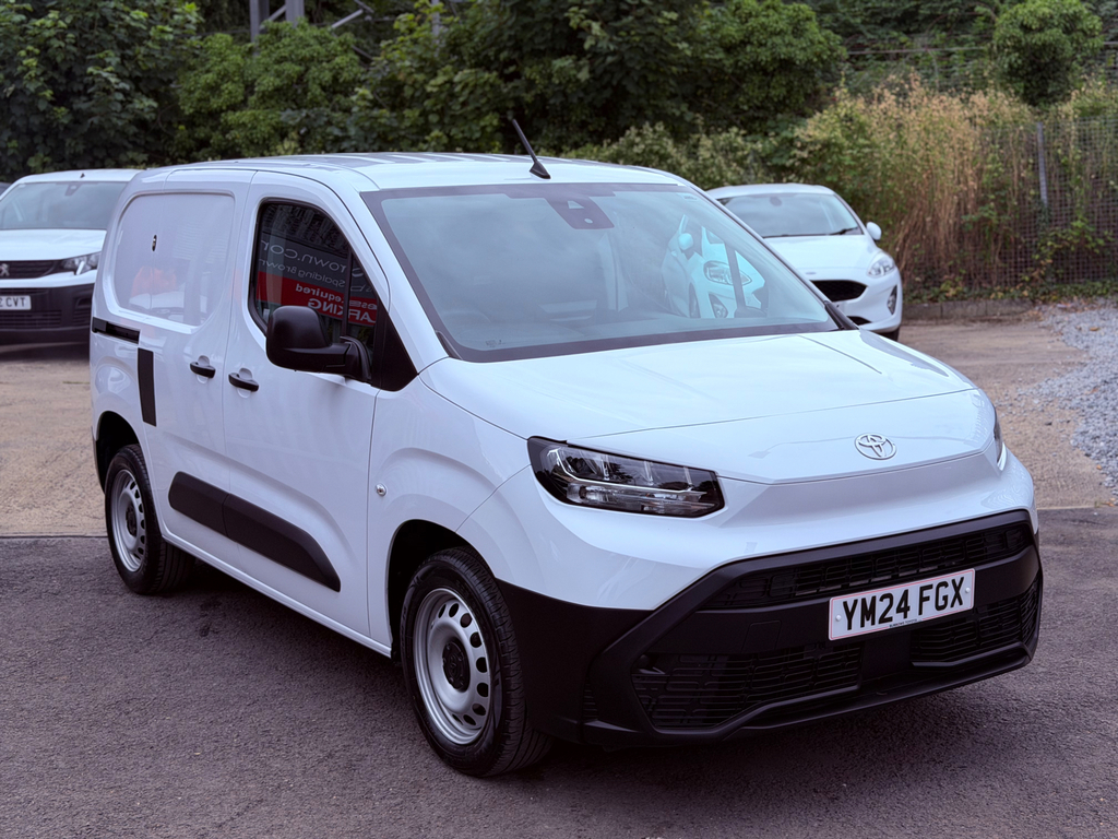 Toyota PROACE 1.5 Bluehdi Active Short Panel Van 6Dr Manu 
